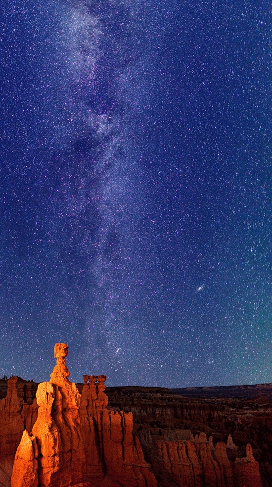 组图：壮观的峡谷银河夜空