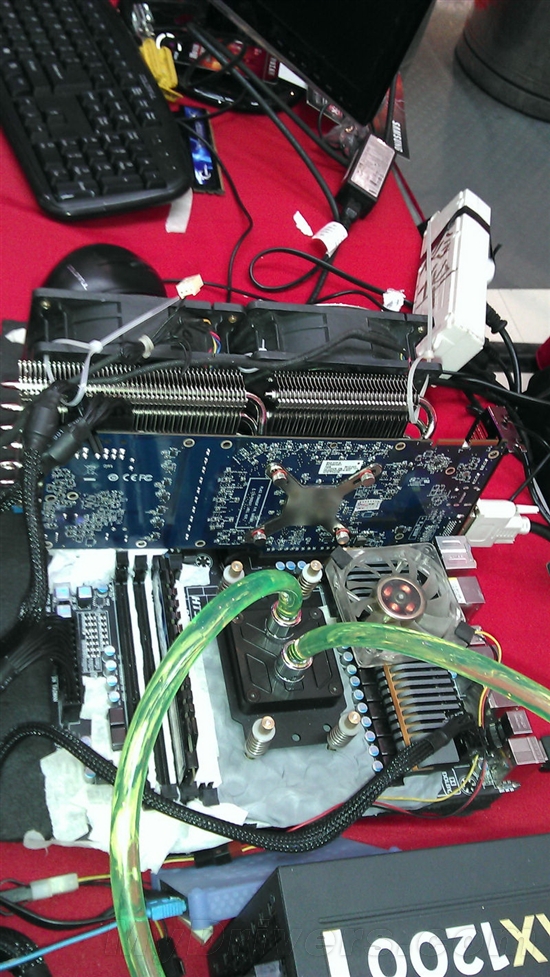 HIS HD7970风冷超频1.3GHz 夺AMD超频大赛冠军