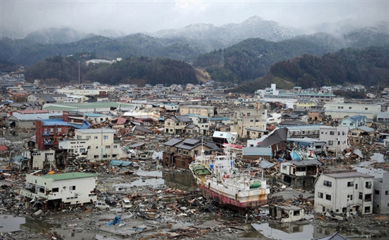 图集：日本大地震一周年今昔对比