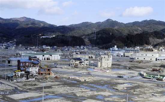 图集：日本大地震一周年今昔对比