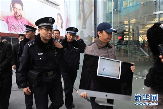 显示器积灰 江西用户上海苹果店前欲砸iMac维权