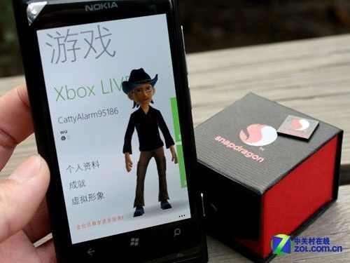 电信定制版！诺基亚Lumia 800C上手评测