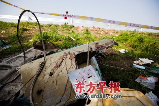 上海旅行团遭车祸 曝出网站“批发”游客现状