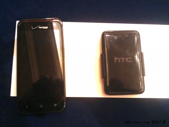 HTC双核LTE强机再曝光 配2750mAh电池