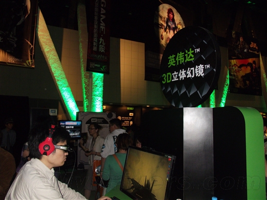 NVIDIA游戏群英汇2012汇总：展位&Showgirl篇