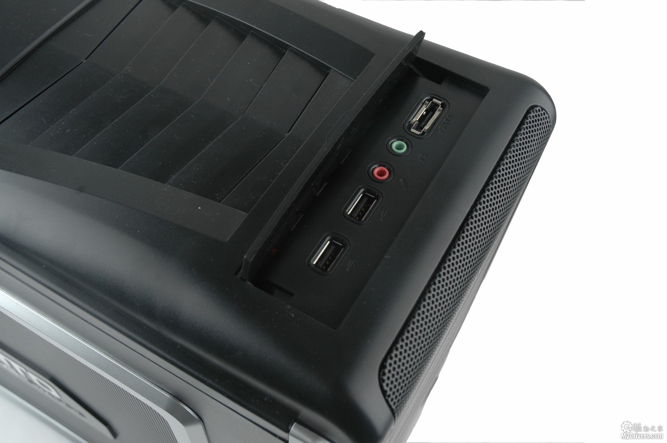 机箱顶部接口部分