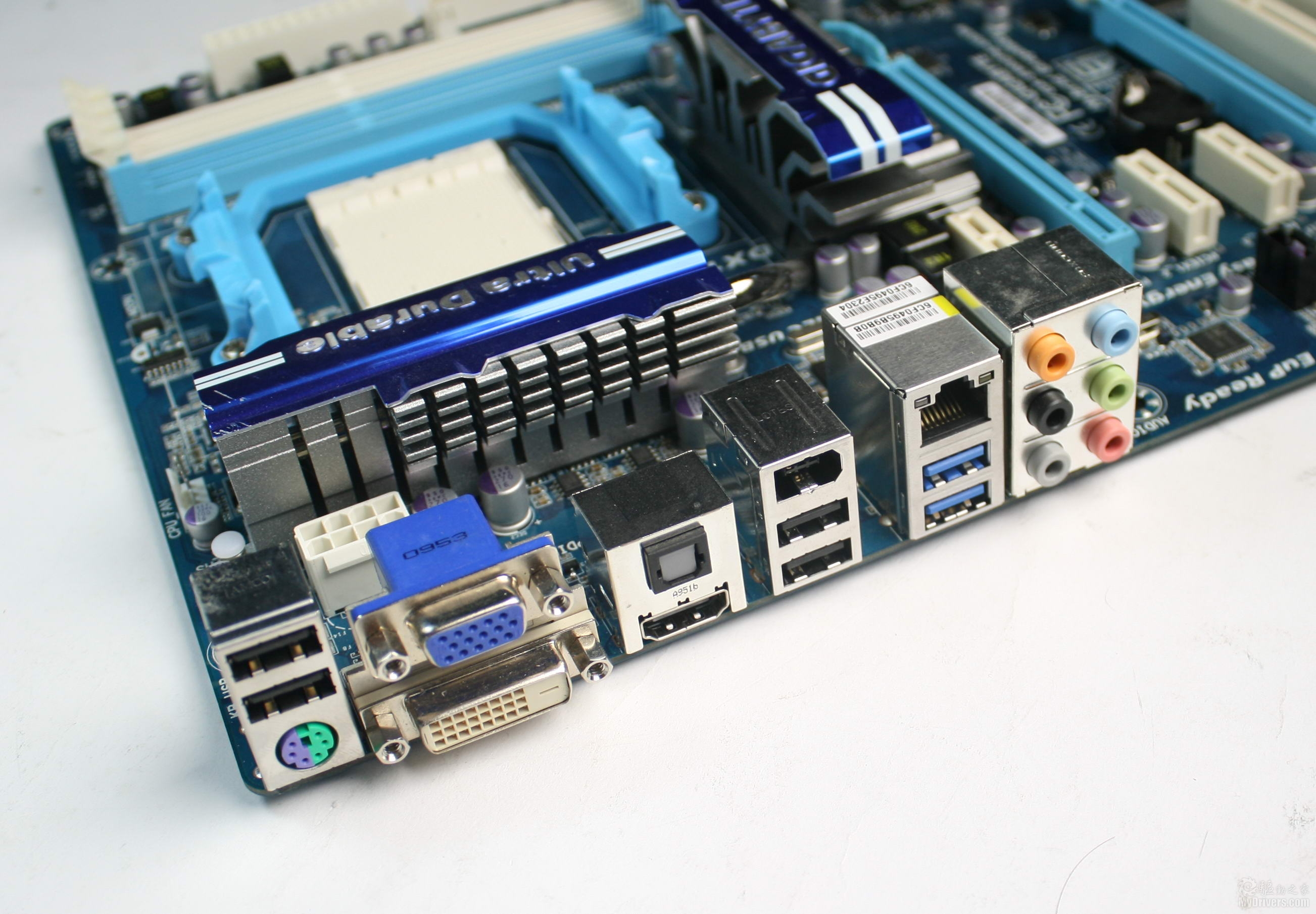 降龙征兵令市售八款890gx主板横评