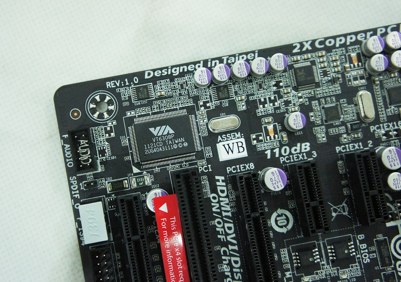 ieee1394接口主控芯片,能够提供两个ieee1394接口