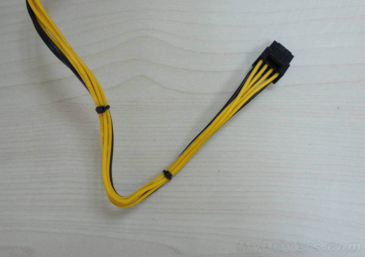 鑫谷雷诺者rp450电源线材,一个主板24pin接口,1个4 4pin cpu接口,1个6