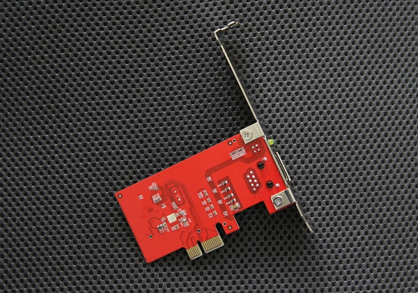 笔记本电脑,超轻薄笔电(ultrabook),计算机扩展基座(cradles/port