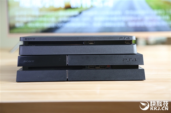 PS4 Slim�������ͼ�ͣ����С�ɣ�