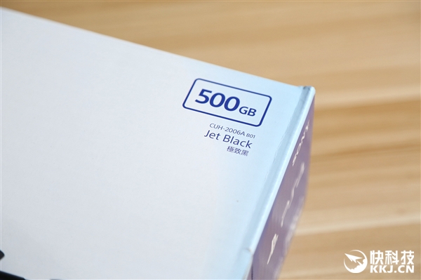 PS4 Slim�������ͼ�ͣ����С�ɣ�