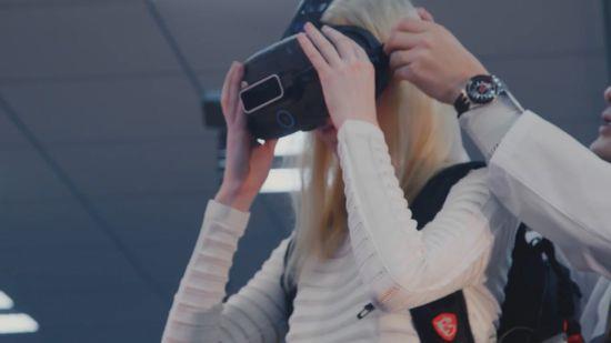 ��Ů�������A�Ρ�������VR�� ���������Ӱѳֲ�ס