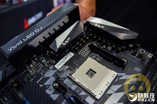 AMD Ryzen+ӳ̩X370����ƽ̨�ɹ�������Һ��-29���ź򡭡�