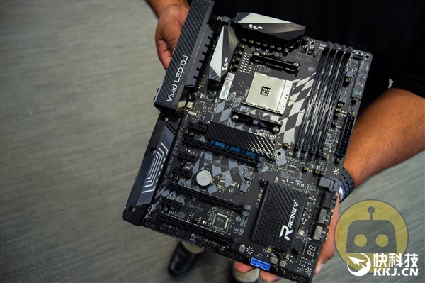 AMD Ryzen+ӳ̩X370����ƽ̨�ɹ�������Һ��-29���ź򡭡�