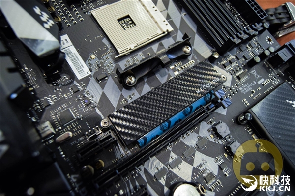 AMD Ryzen+ӳ̩X370����ƽ̨�ɹ�������Һ��-29���ź򡭡�