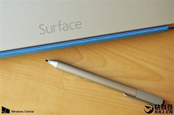 ���ᱡ/���������΢��Ա������Surface Pro 5�����Ϸ�