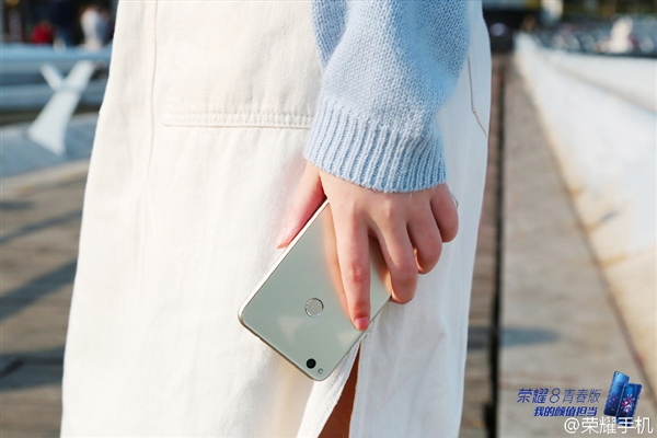 1099ԪŮֻΪҫ8ഺ棺̫