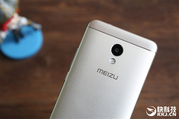 ����5s��è��װ���䣺85������Ѫ+1��mAh�ƶ���Դ