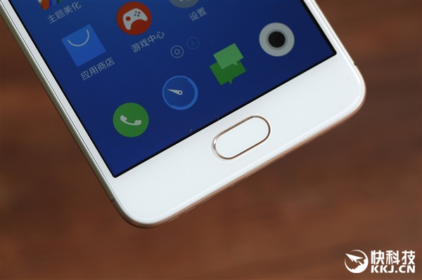 ����5s��è��װ���䣺85������Ѫ+1��mAh�ƶ���Դ