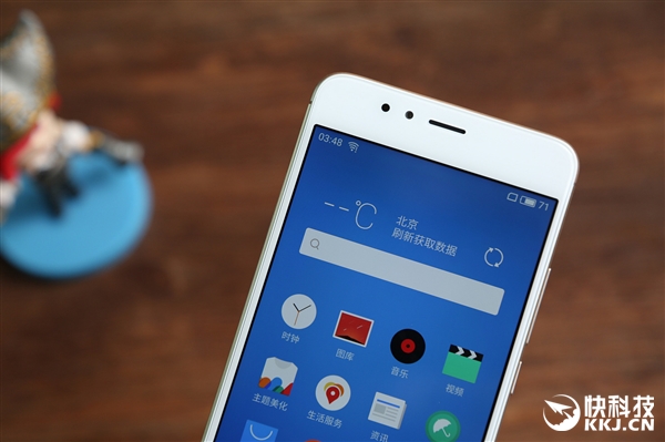 ����5s��è��װ���䣺85������Ѫ+1��mAh�ƶ���Դ