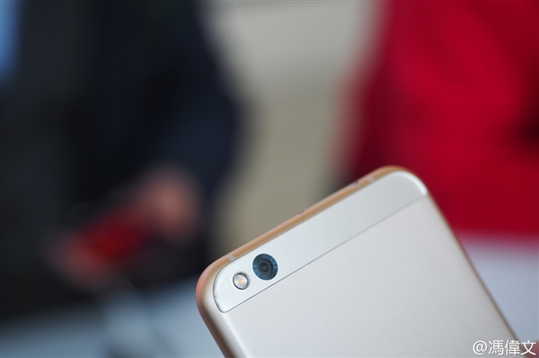 ���������� С��5c���ͼ�ͣ��ڱ߹�խ��