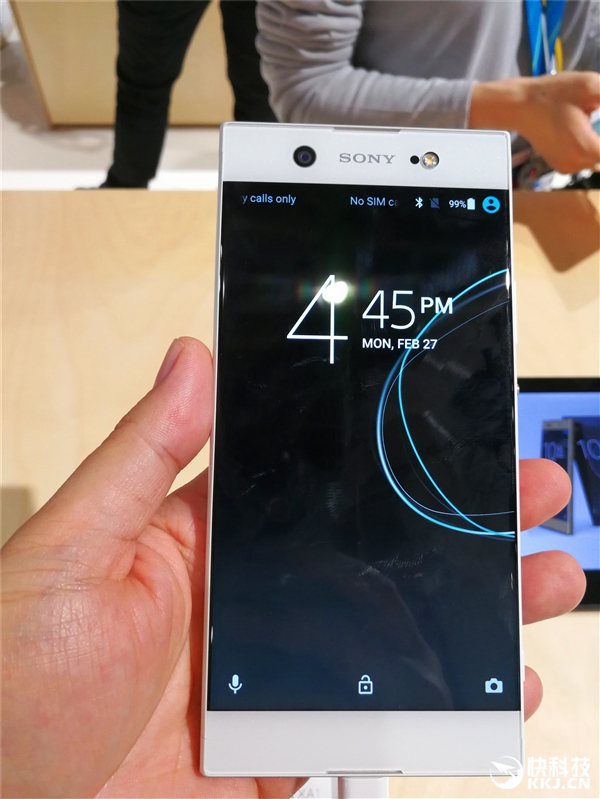 �ޱ߿��ޣ�����XA1 Ultra����ͼ�ͣ�˧��