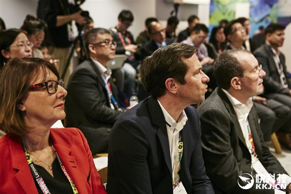 ����ȫ���׷�e-SIM�ʼǱ�������ʵ��SIM����ʱ����