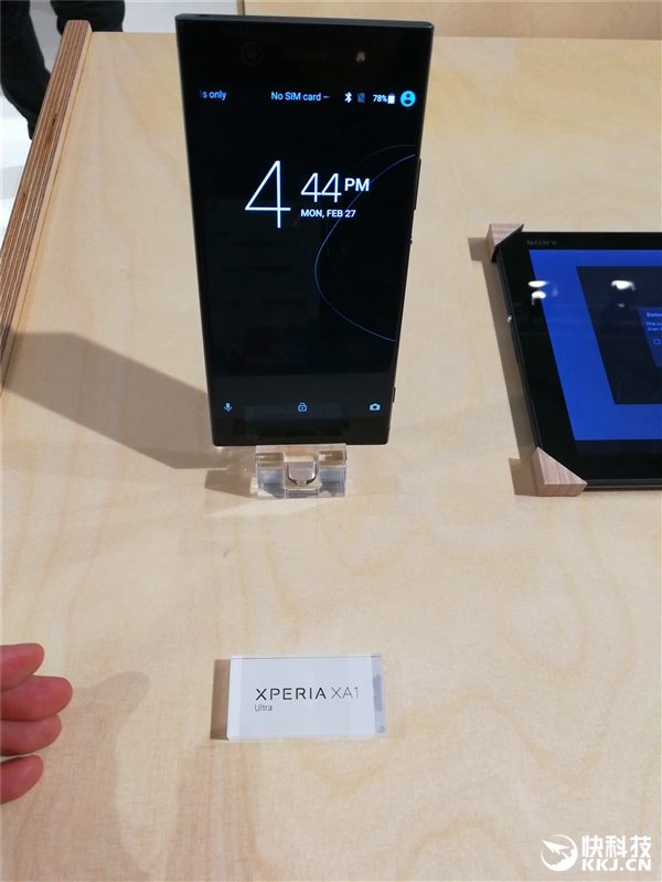 �ޱ߿��ޣ�����XA1 Ultra����ͼ�ͣ�˧��