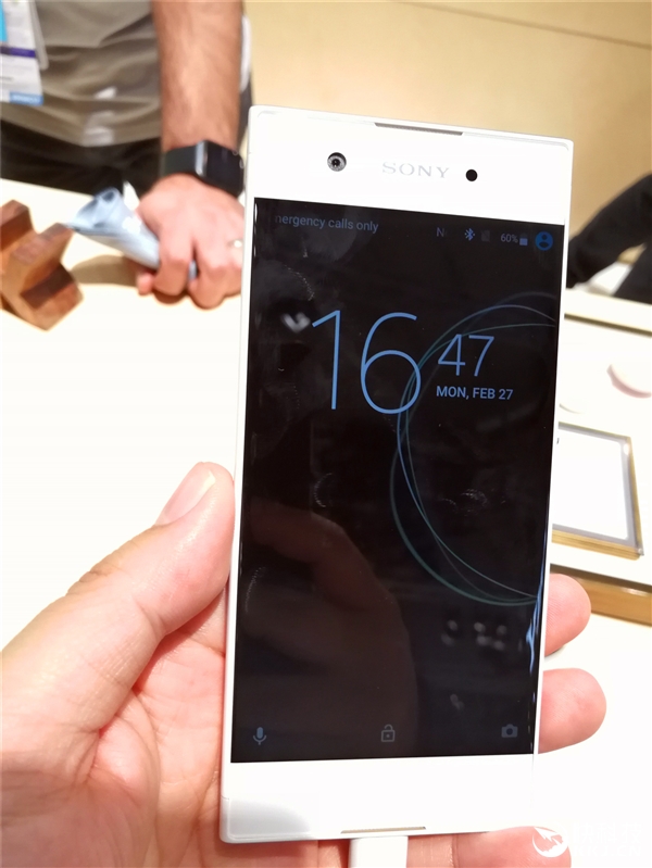 �ޱ߿��ޣ�����XA1 Ultra����ͼ�ͣ�˧��