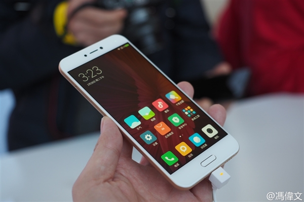 ���������� С��5c���ͼ�ͣ��ڱ߹�խ��