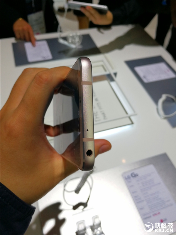 LG G6���ͼ�ͣ�18:9ȫ��Ұ��Ļ