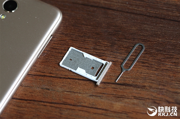 Ů������ӱ���� ivvi V1���䣺����֧�ֻƽ�LTE