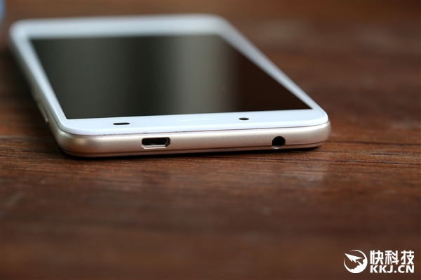 Ů������ӱ���� ivvi V1���䣺����֧�ֻƽ�LTE