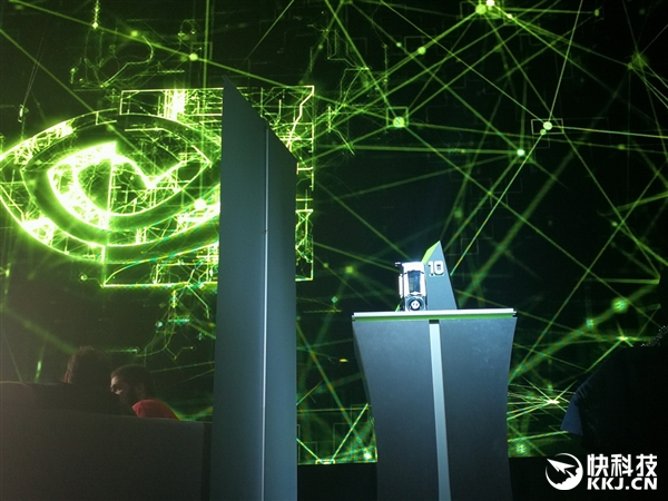 ������ǿGTX 1080 Ti���ܳ�Ƶ���¶ȿ�ϲ