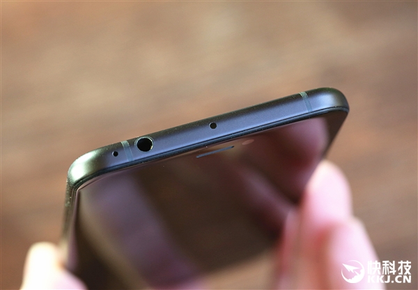 1499Ԫ����S1��������С��5C��ɫ�濪��ͼ��