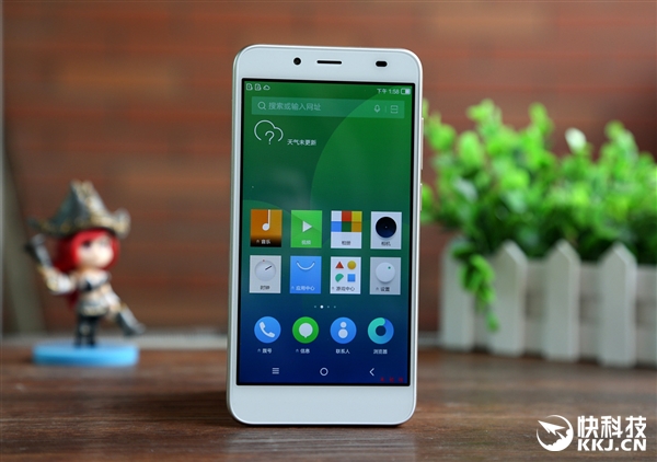 Ů������ӱ���� ivvi V1���䣺����֧�ֻƽ�LTE