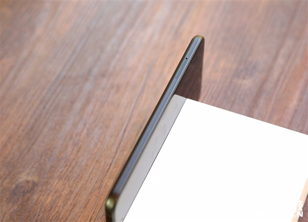 1499Ԫ����S1��������С��5C��ɫ�濪��ͼ��