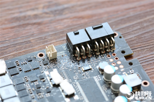 ǿGTX 1080 Ti濪䡢⣺׹