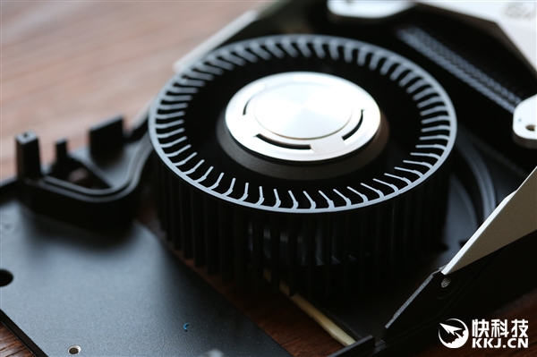 ǿGTX 1080 Ti濪䡢⣺׹