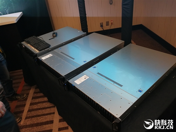 AMD 32ռZenչʾʤIntel 22콢