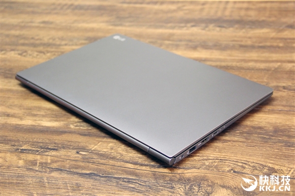 1090�˼����ᱡ��LG gram 15Z970����濪��ͼ��