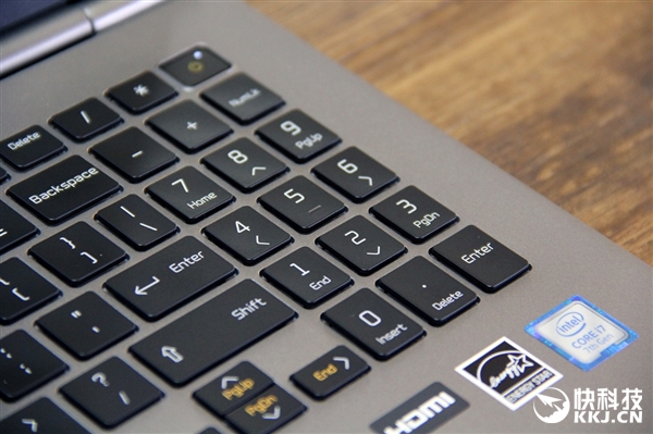 1090�˼����ᱡ��LG gram 15Z970����濪��ͼ��