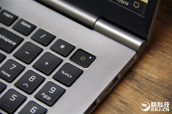 1090�˼����ᱡ��LG gram 15Z970����濪��ͼ��