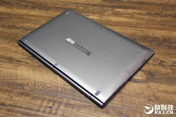 1090�˼����ᱡ��LG gram 15Z970����濪��ͼ��