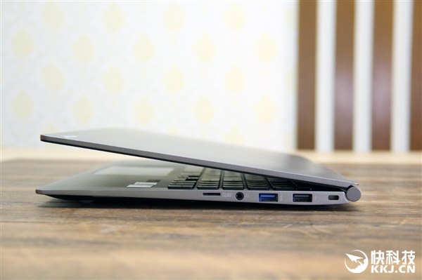 1090�˼����ᱡ��LG gram 15Z970����濪��ͼ��