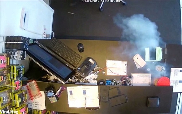 iPhone����ʱ�����б�ը����Ļֱ�ӷ���