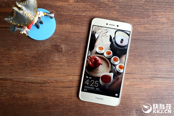 1099Ԫ��Ϊ��ҫ8�ഺ�濪�䣺��������