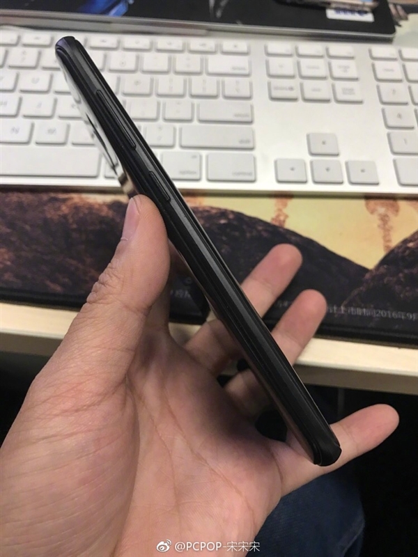 �������콢S8��������Ա�S7 edge��60�����˳Կ���