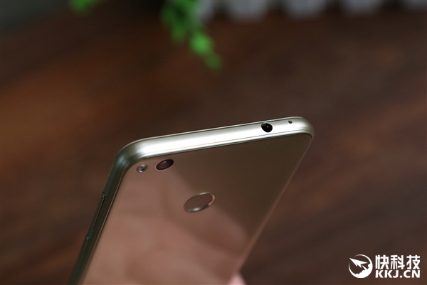 1099Ԫ��Ϊ��ҫ8�ഺ�濪�䣺��������